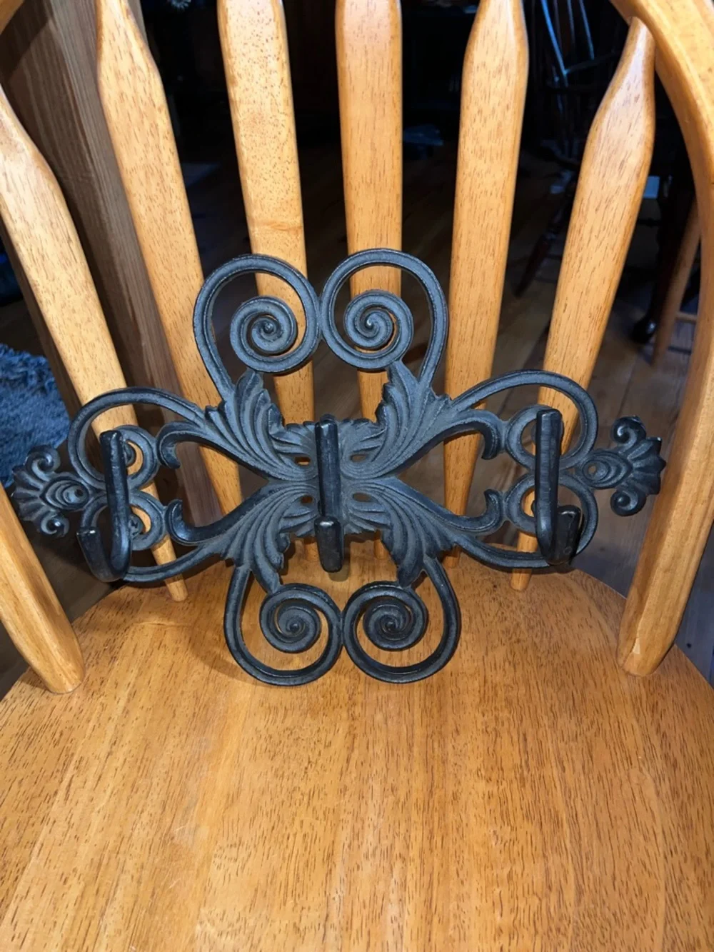 Vintage Farmhouse Ornate Black Cast Iron Coat Wall 3 Hook Rack 15”